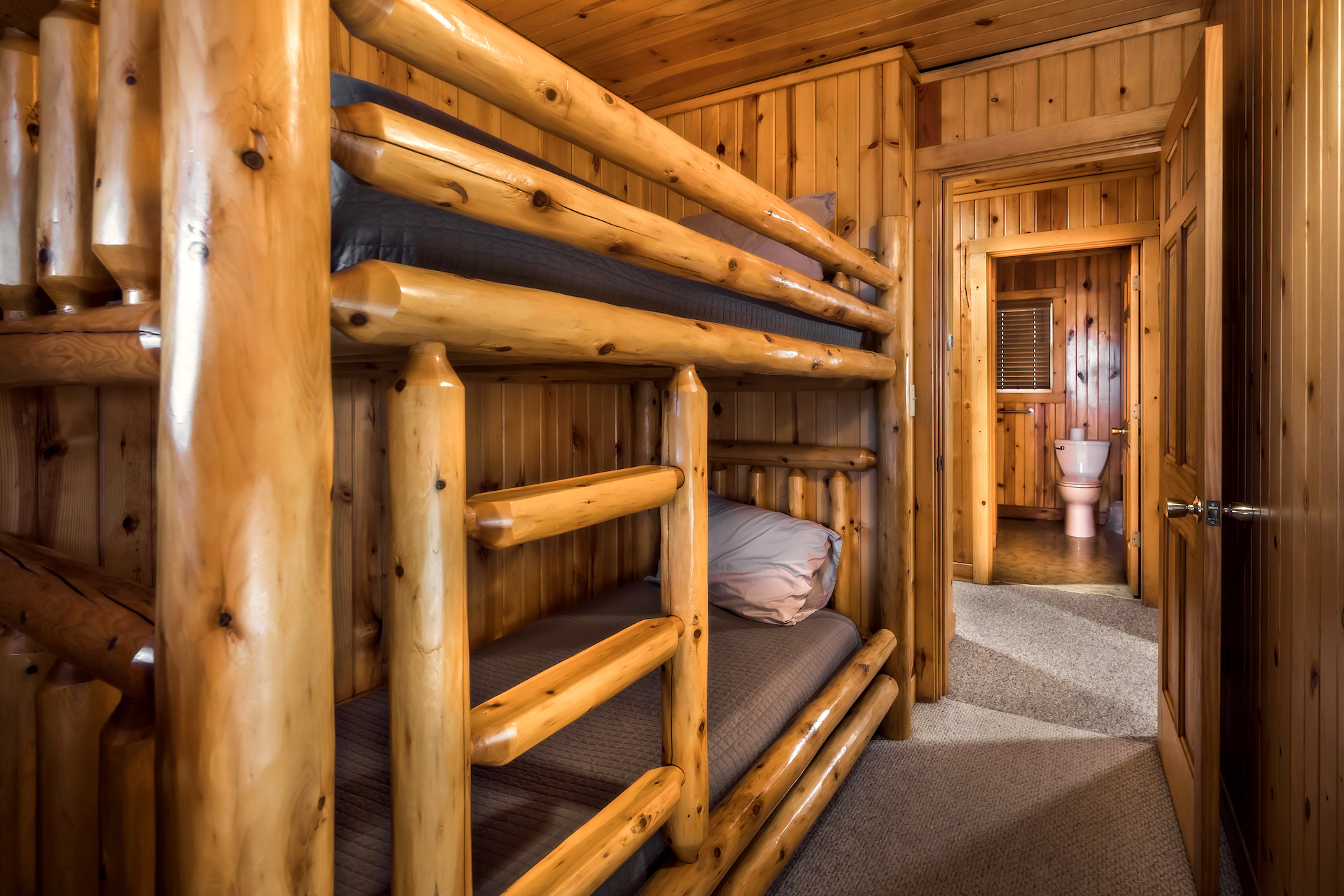 Gateway Lodge | Black Bear Cabins for Rent in Cook Forest, PA